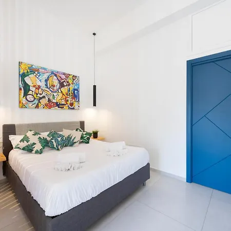 Lucia Holiday home *